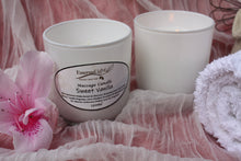 Load image into Gallery viewer, Sweet Vanilla Massage Candle
